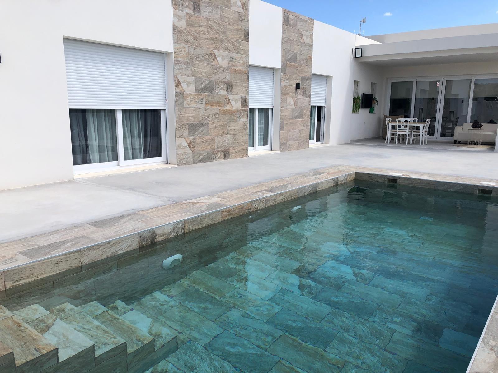 Villa for sale in Pinoso, Alicante, Spain