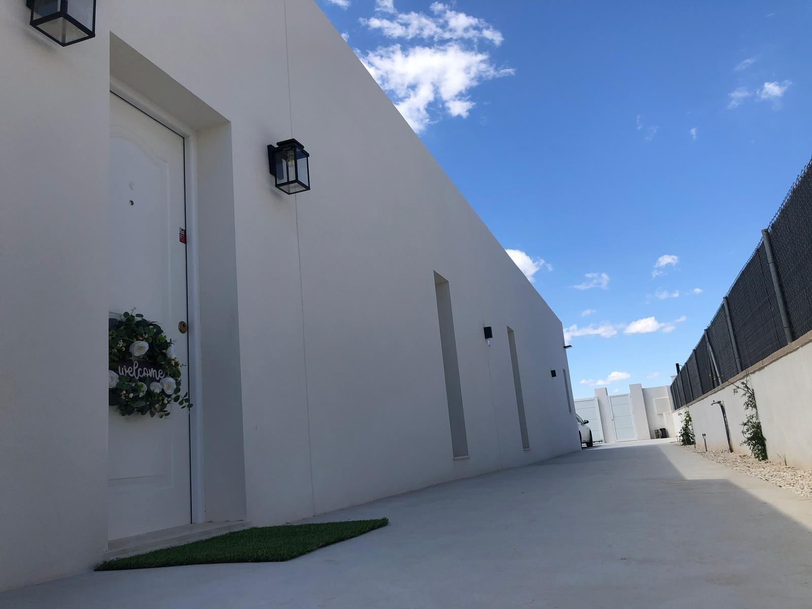 Villa for sale in Pinoso, Alicante, Spain