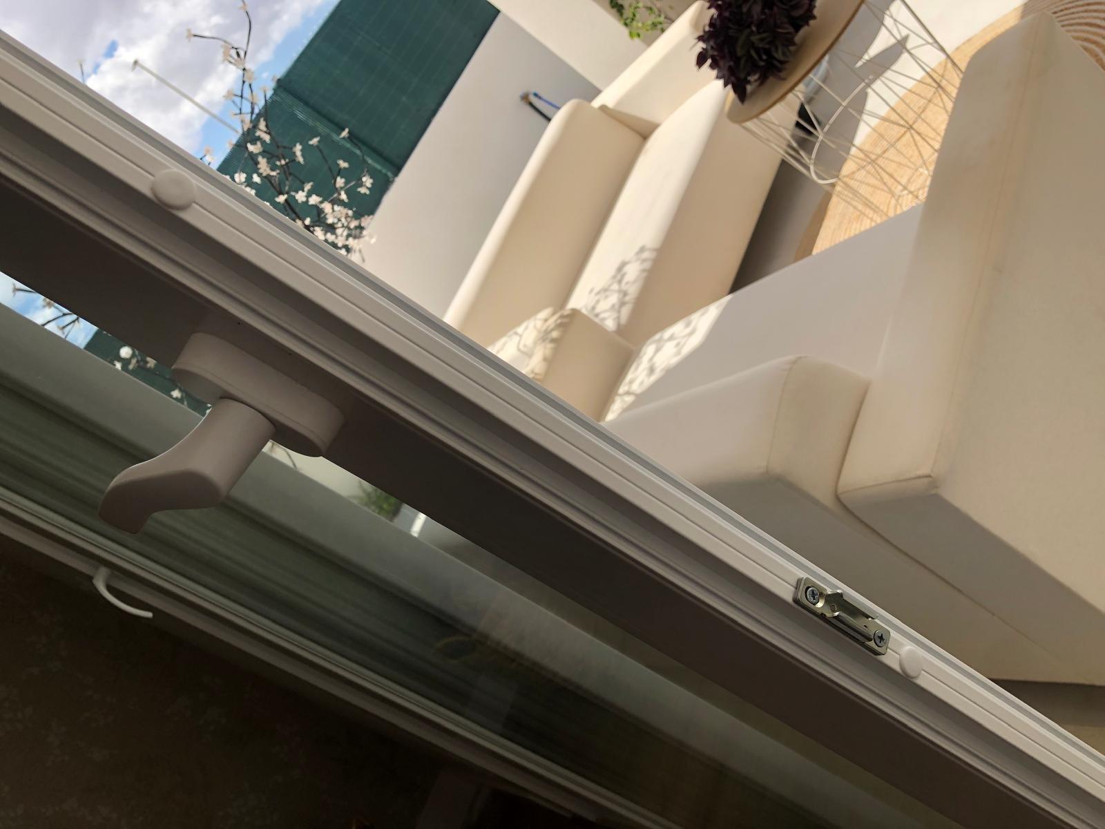 Villa for sale in Pinoso, Alicante, Spain