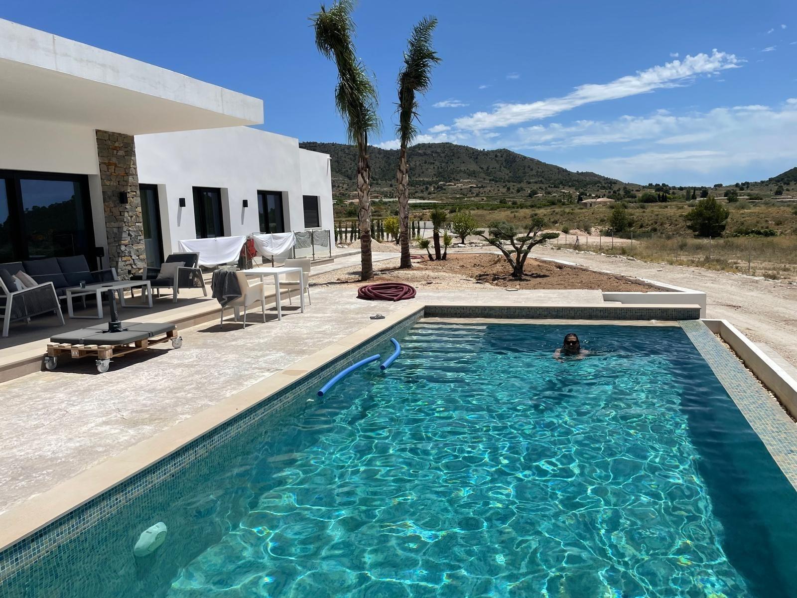 Villa for sale in Pinoso, Alicante, Spain