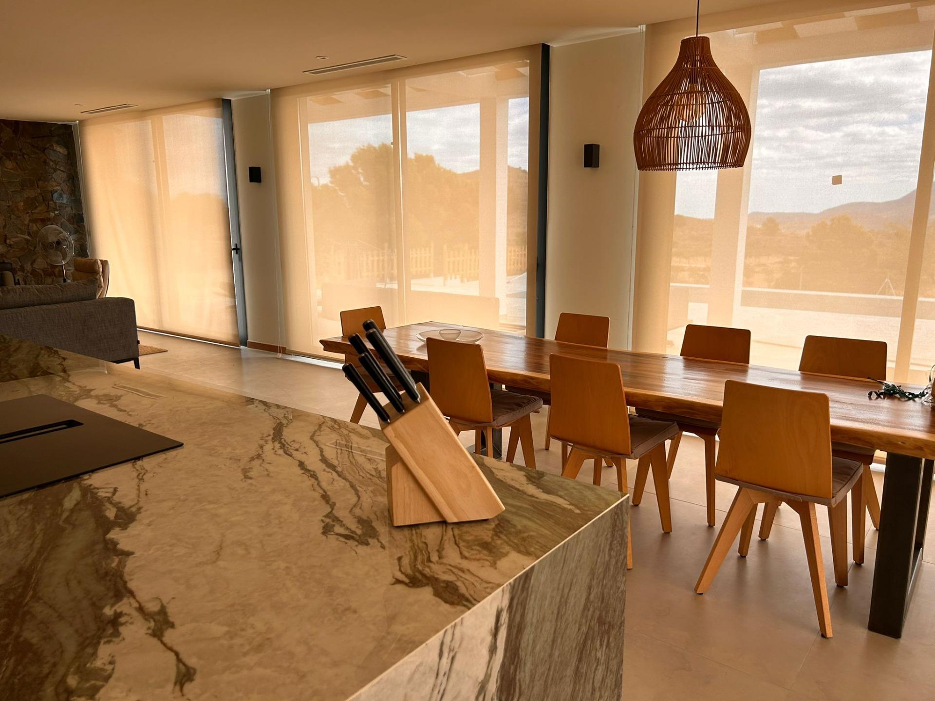 Villa for sale in Pinoso, Alicante, Spain