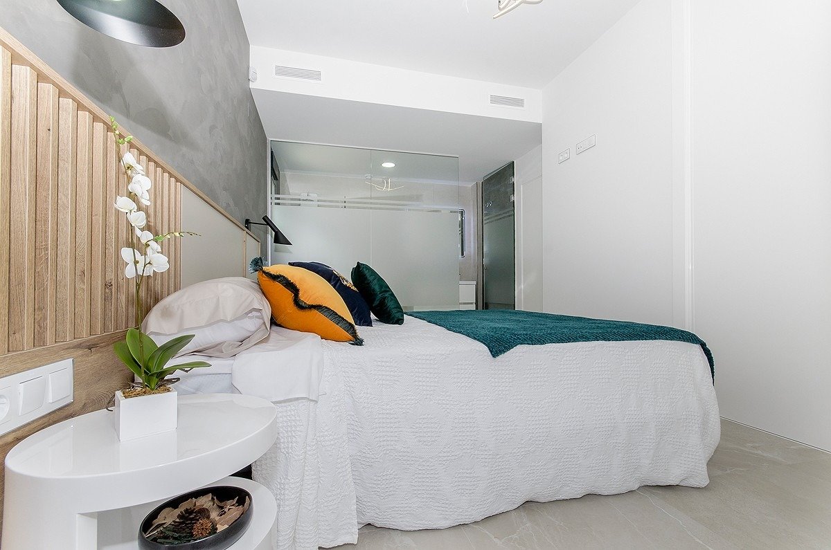 Bungalow for sale in San Miguel De Salinas, Alicante, Spain