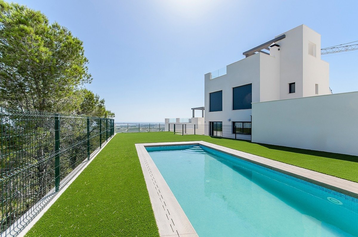 Bungalow for sale in San Miguel De Salinas, Alicante, Spain
