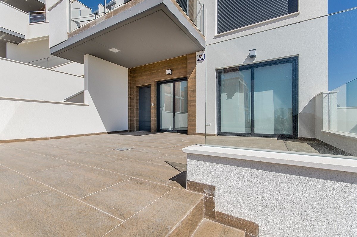 Bungalow for sale in San Miguel De Salinas, Alicante, Spain