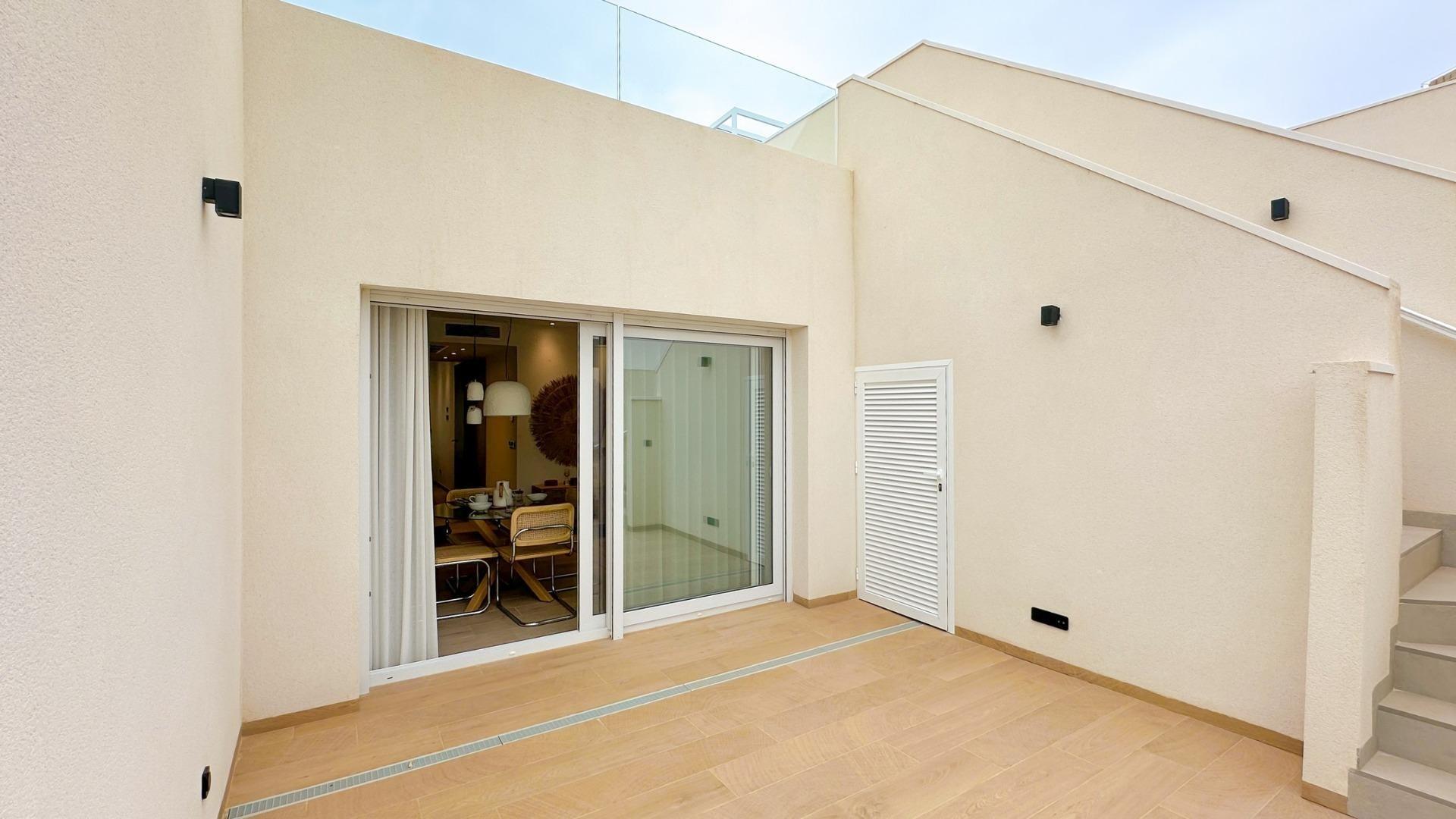 Bungalow for sale in Algorfa, Alicante, Spain