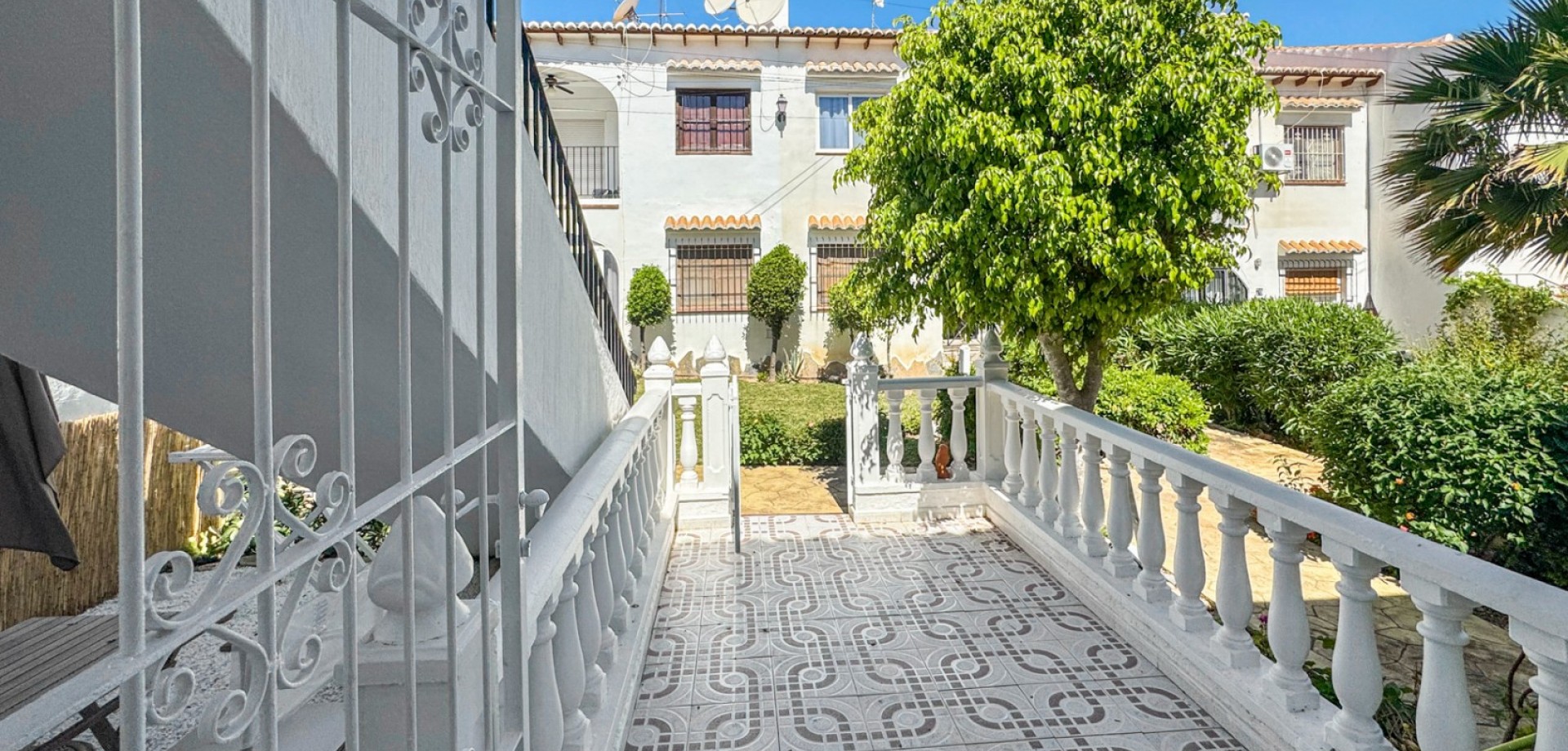 Bungalow for sale in Torrevieja, Alicante, Spain