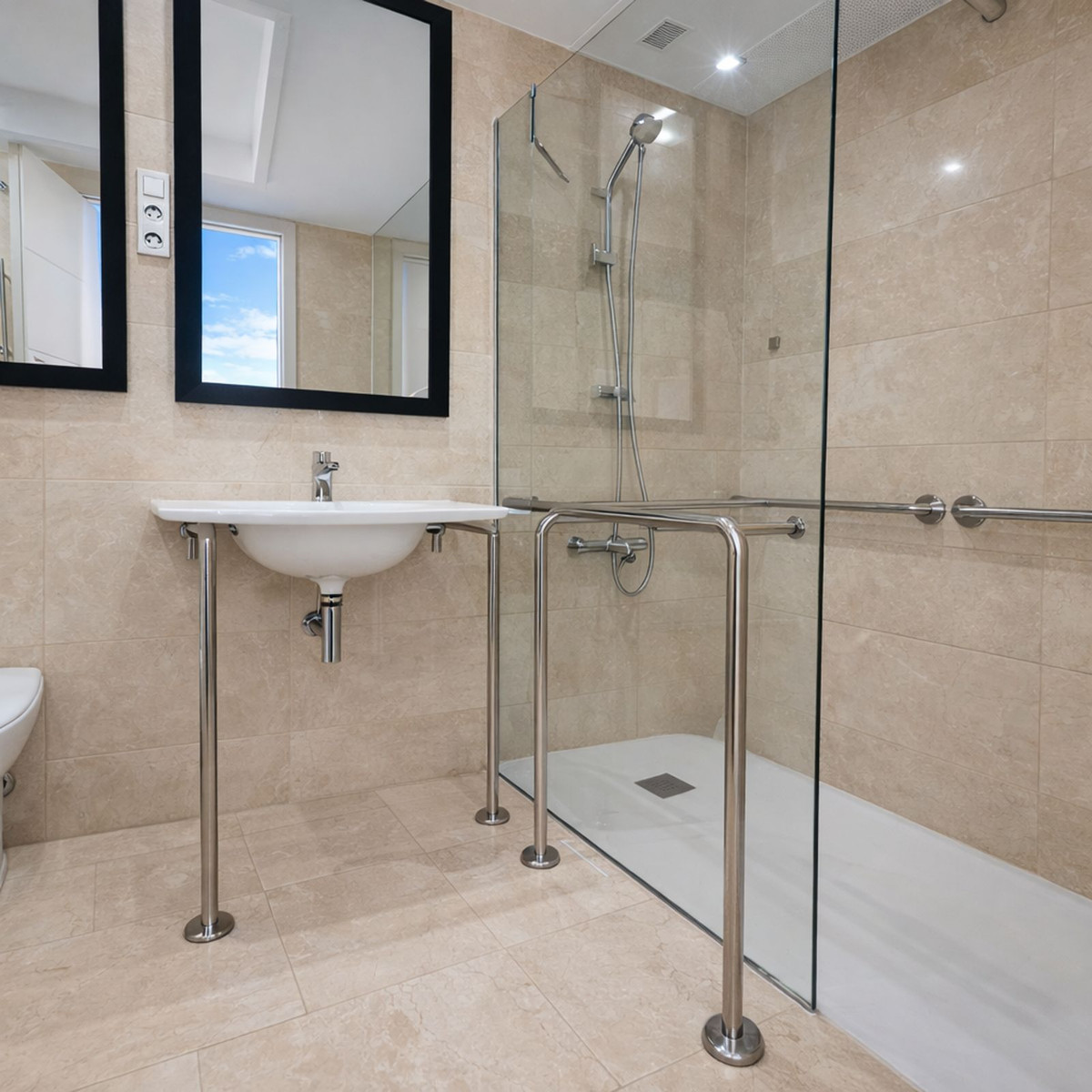 Apartment for sale in Casares Playa, Málaga, Spain