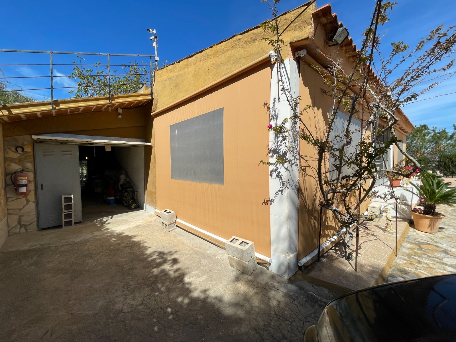 Villa for sale in Guardamar Del Segura, Alicante, Spain