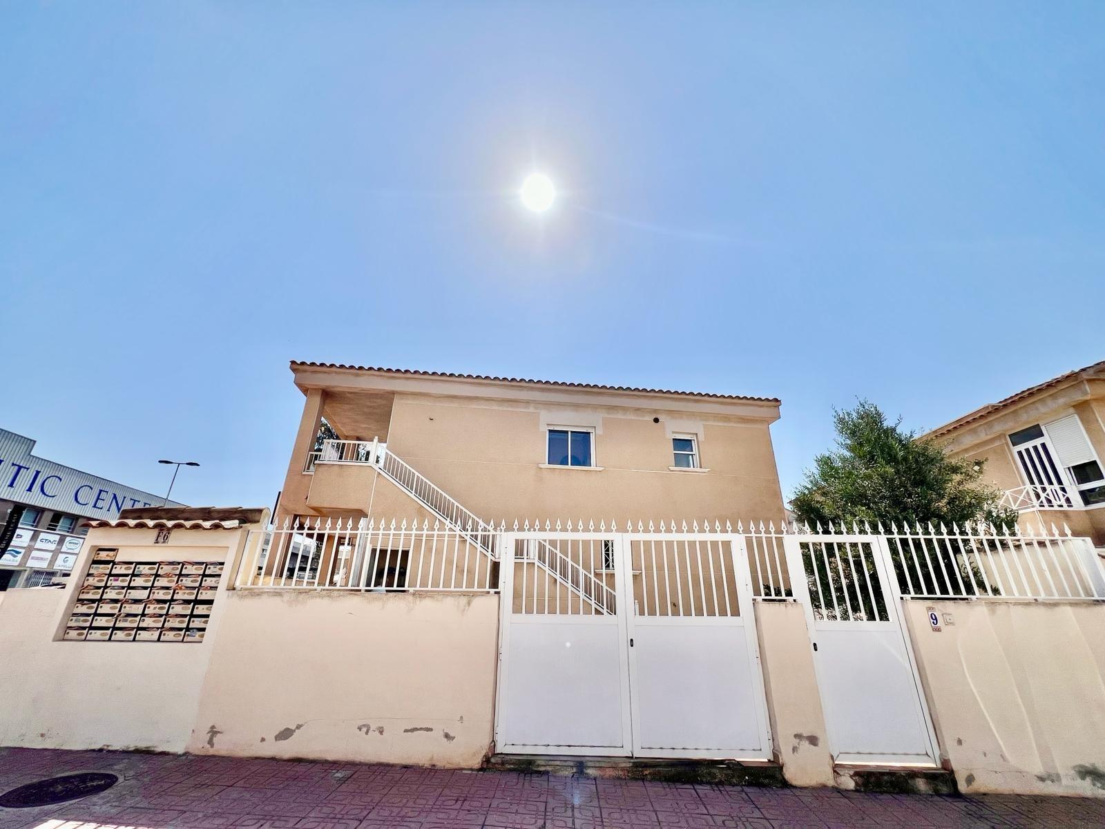 Bungalow for sale in Torrevieja, Alicante, Spain
