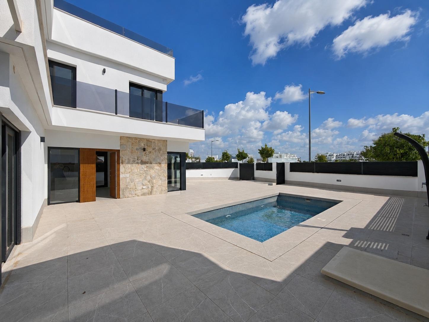 Villa en venta en Los Alcázares