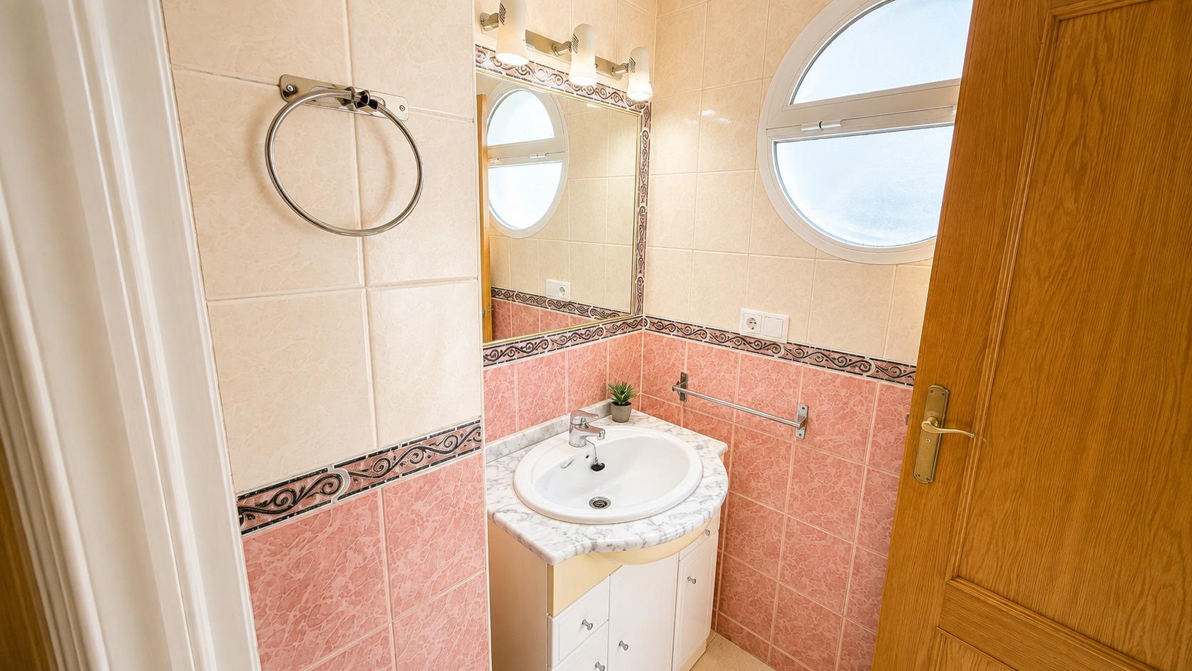 Apartment for sale in Torrevieja, Alicante, Spain