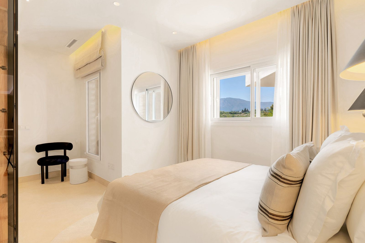 Penthouse for sale in Estepona, Málaga, Spain