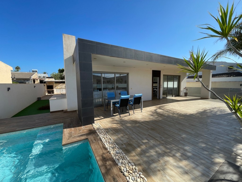 Villa for sale in Mar De Cristal, Murcia, Spain