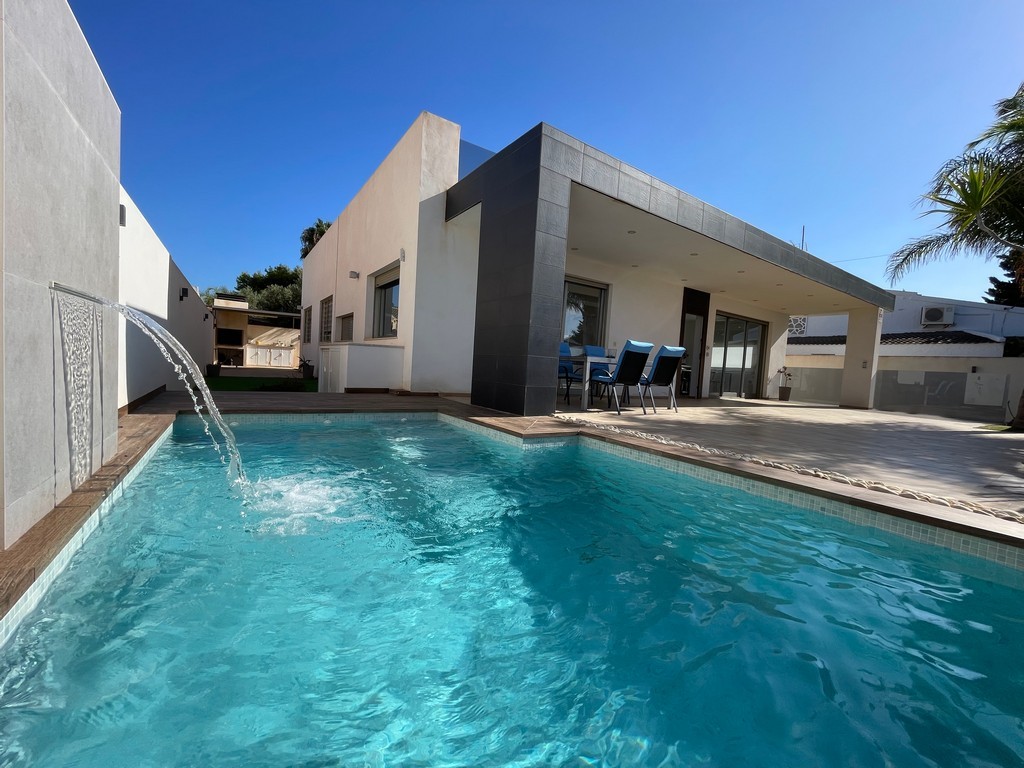 Villa en venta en Mar De Cristal