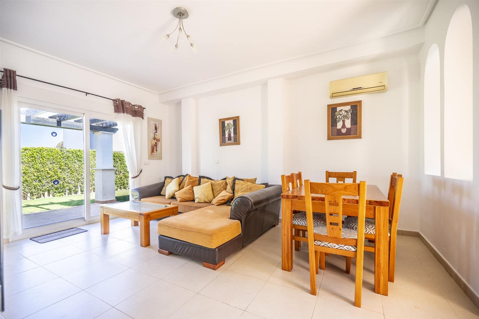 Villa en venta en La Torre Golf Resort