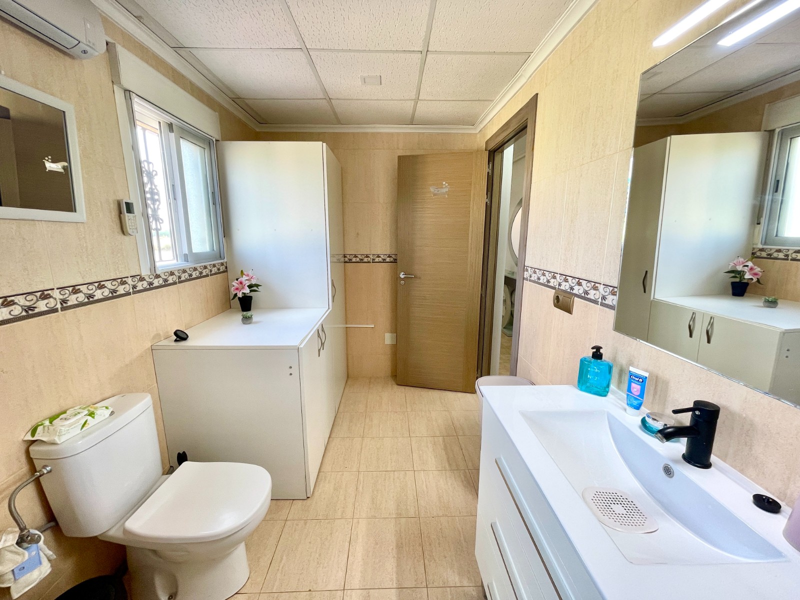 Villa for sale in Catral, Alicante, Spain