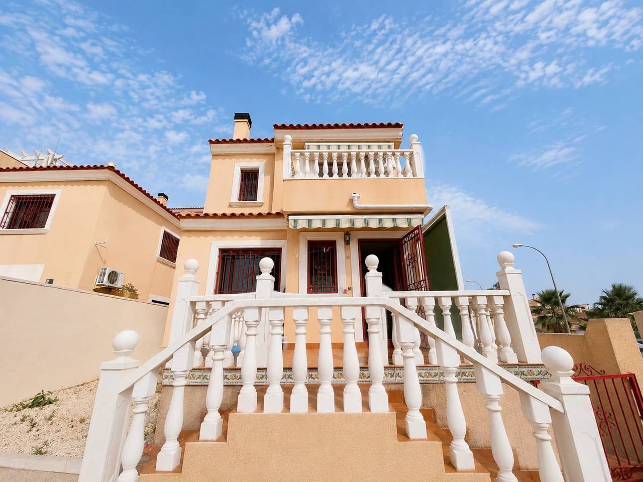 Villa for sale in Villamartin, Alicante, Spain