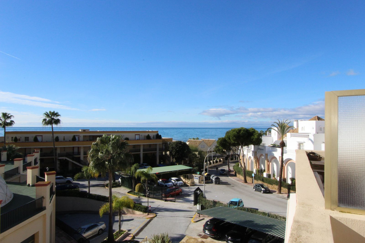 Apartment for sale in Elviria, Málaga, Spain