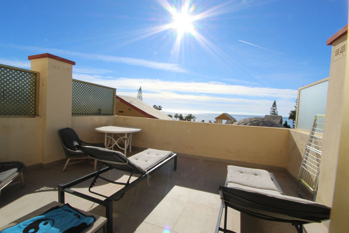 Apartment for sale in Elviria, Málaga, Spain