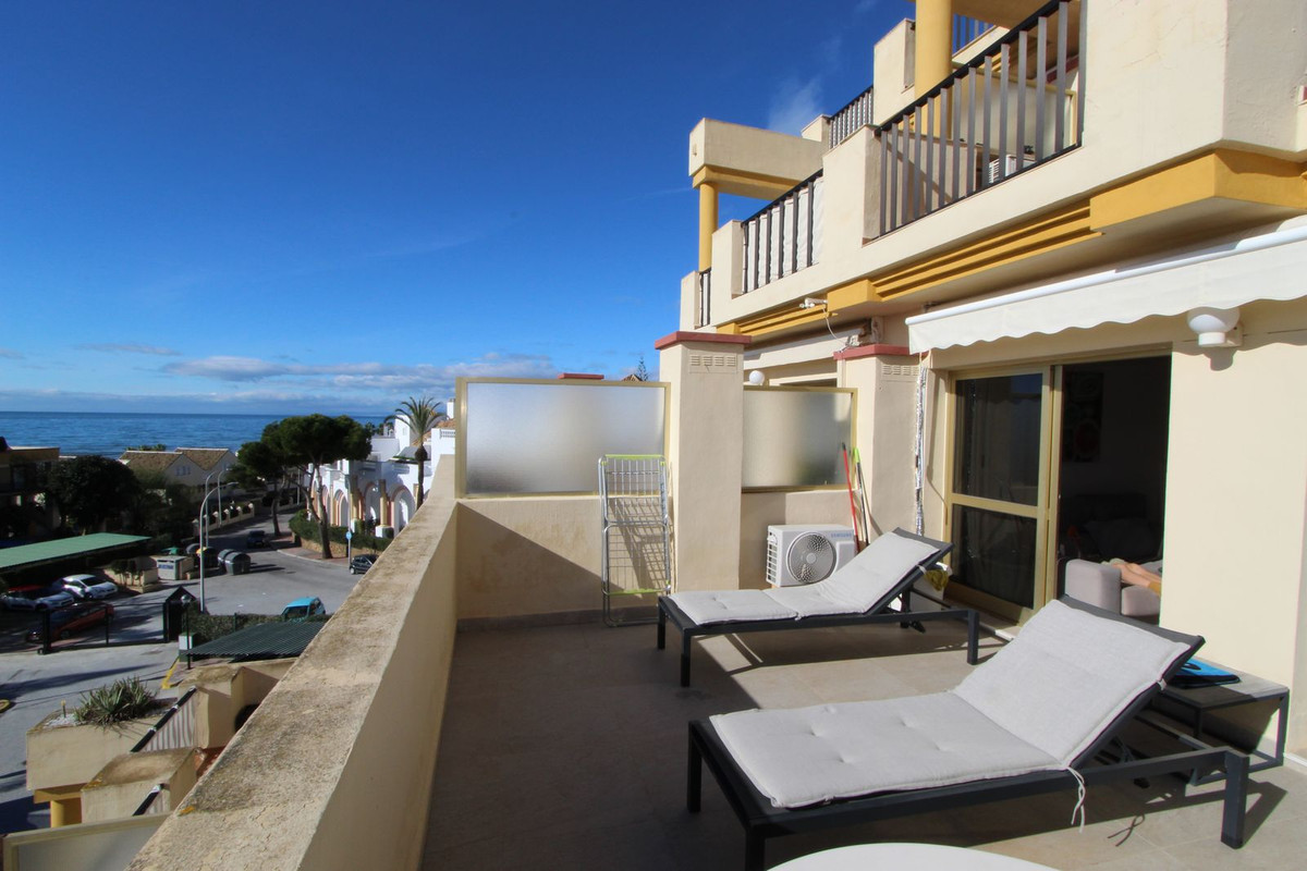 Apartment for sale in Elviria, Málaga, Spain