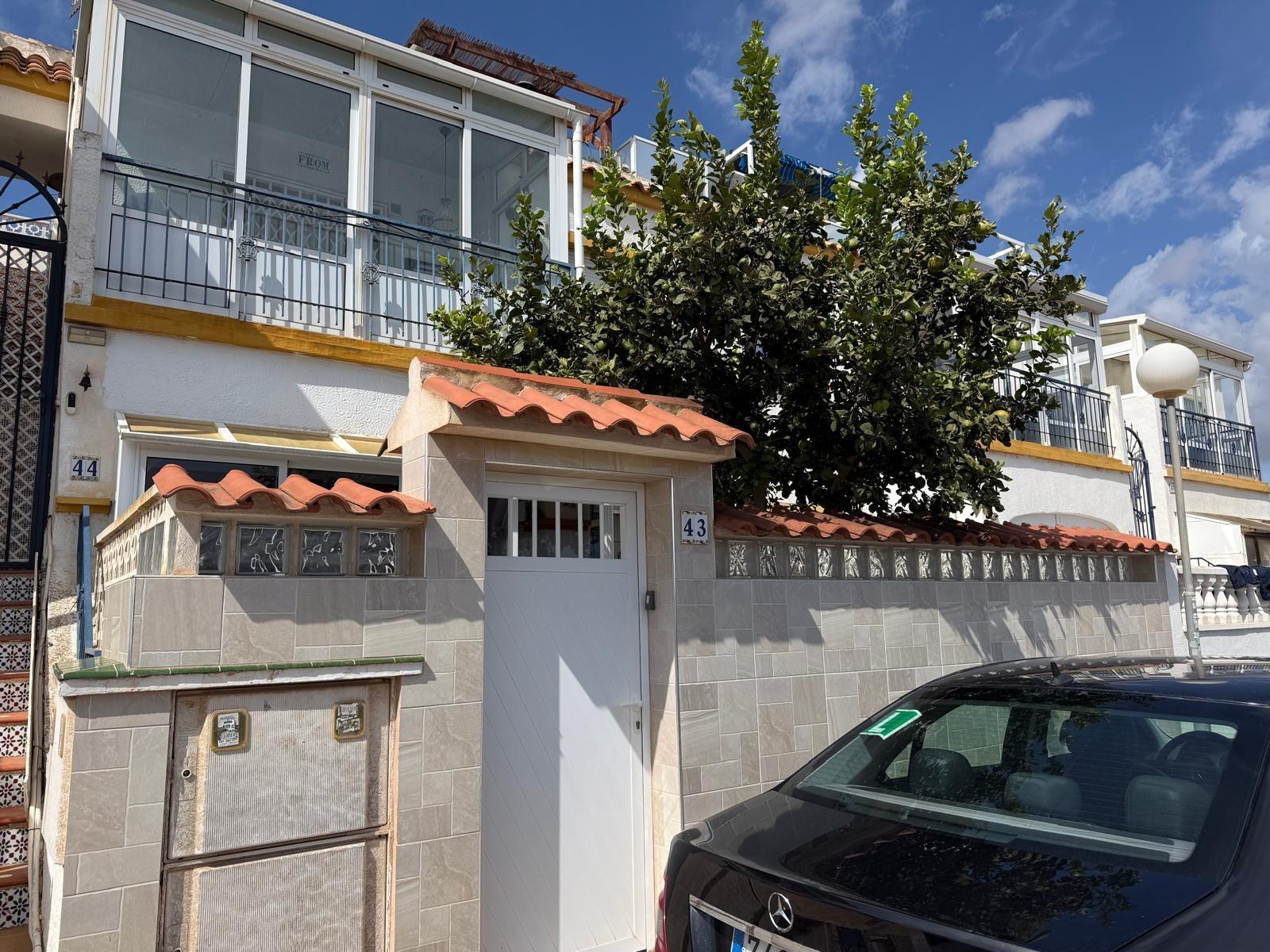 Bungalow for sale in Torrevieja, Alicante, Spain