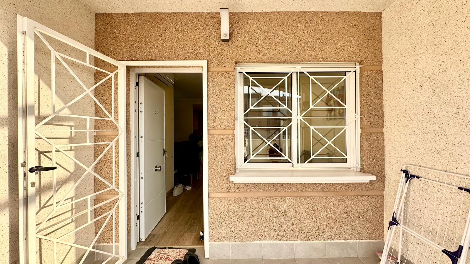 Bungalow for sale in Torrevieja, Alicante, Spain