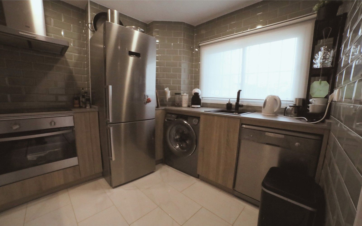 Apartment for sale in Calahonda, Málaga, Spain