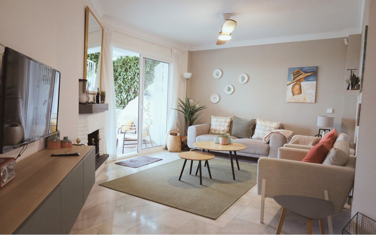 Apartment for sale in Calahonda, Málaga, Spain