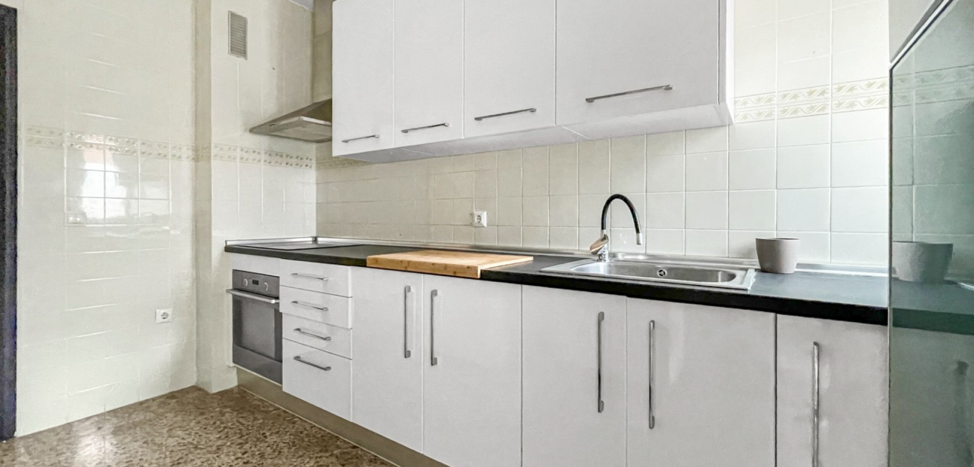 Apartment for sale in Guardamar Del Segura, Alicante, Spain