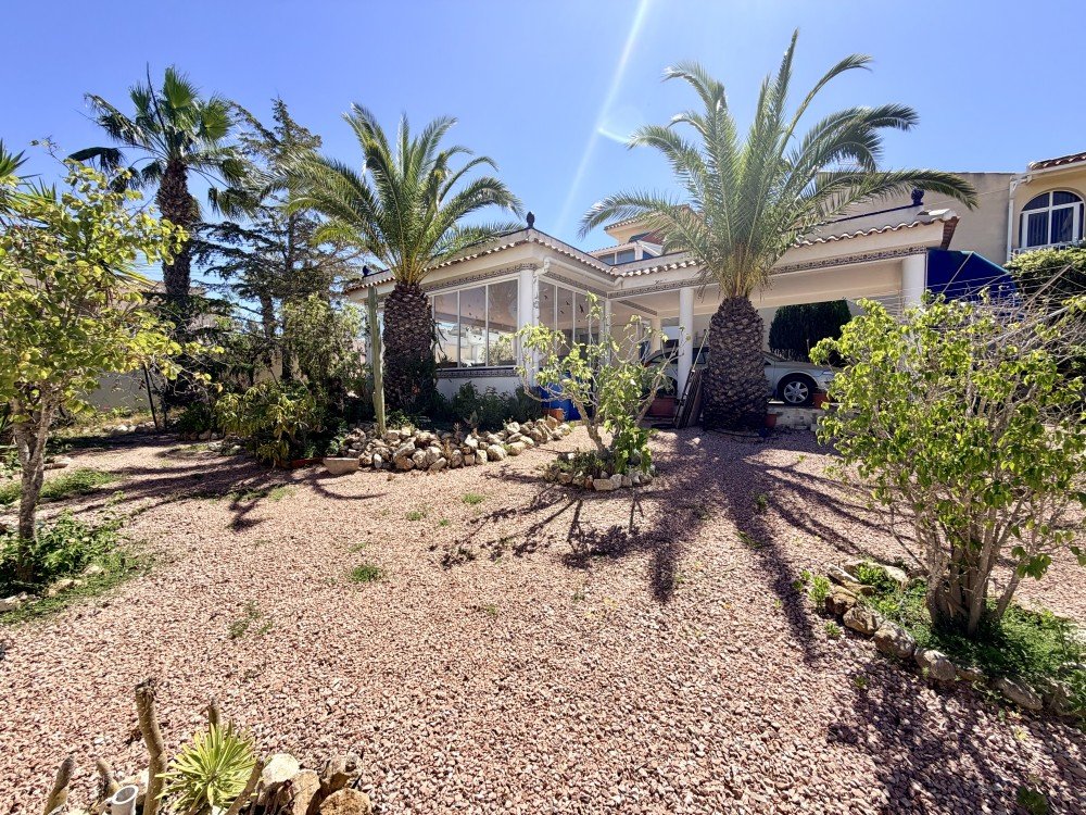 Villa for sale in Ciudad Quesada, Alicante, Spain