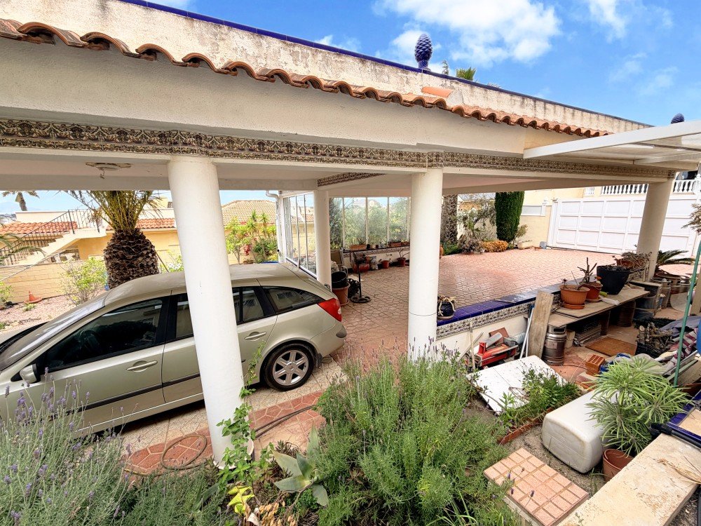 Villa for sale in Ciudad Quesada, Alicante, Spain