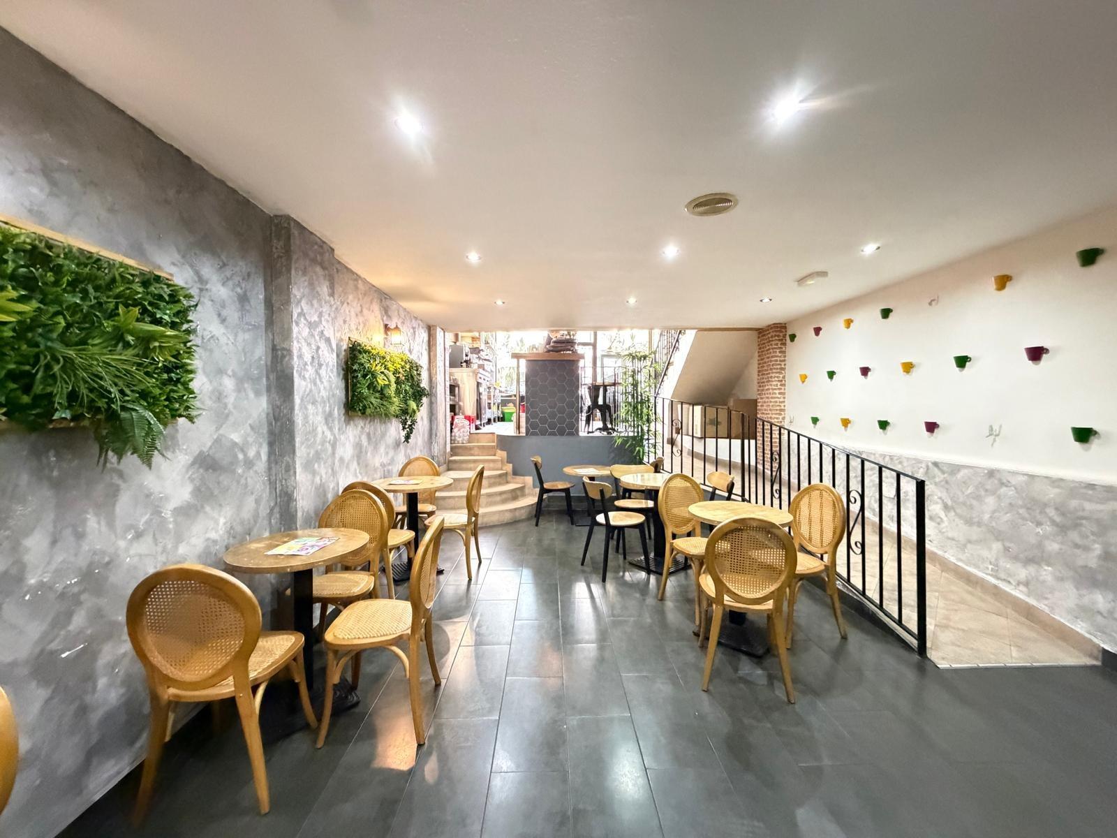 Commercial unit for sale in Torrevieja, Alicante, Spain