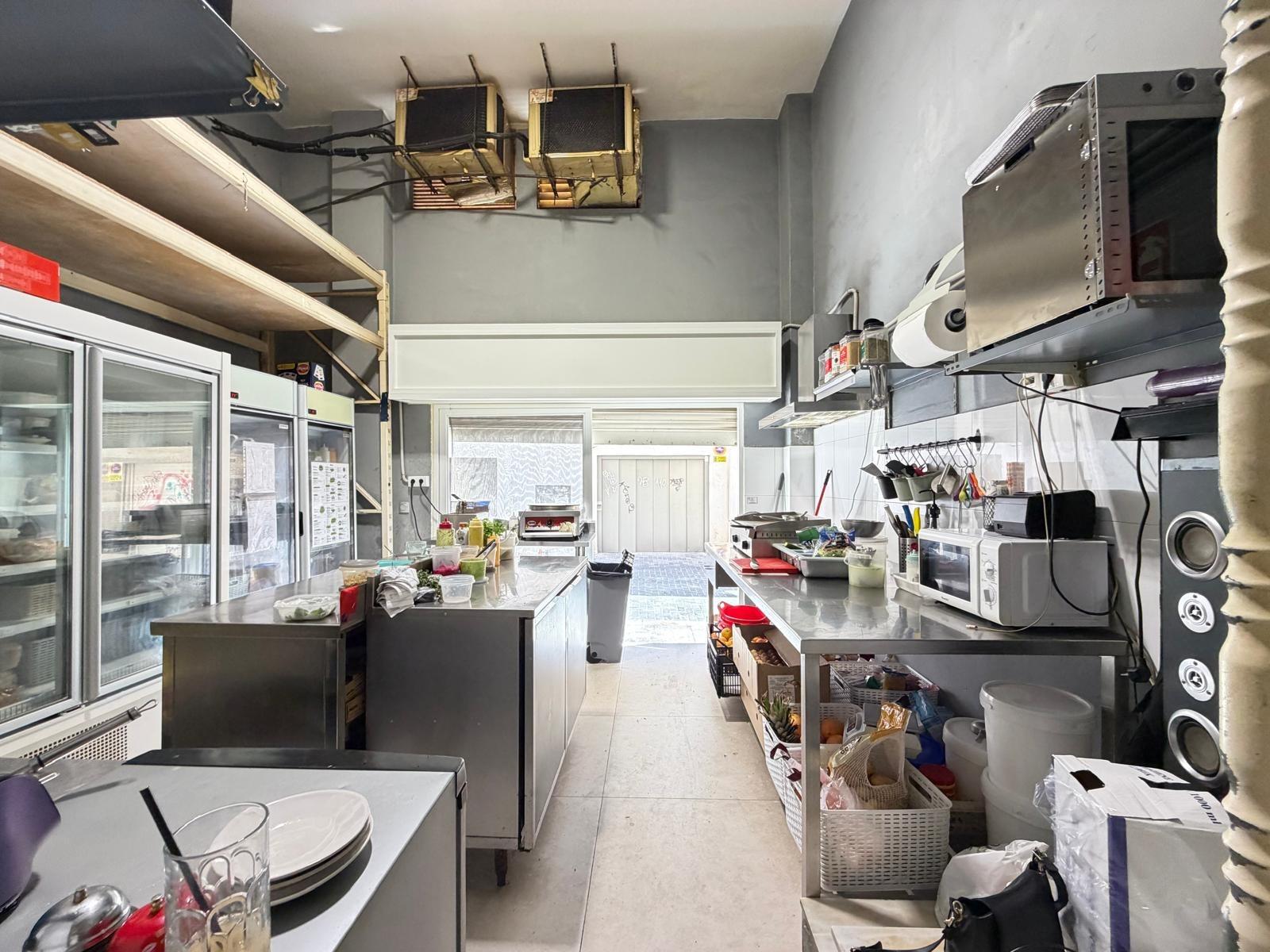 Commercial unit for sale in Torrevieja, Alicante, Spain