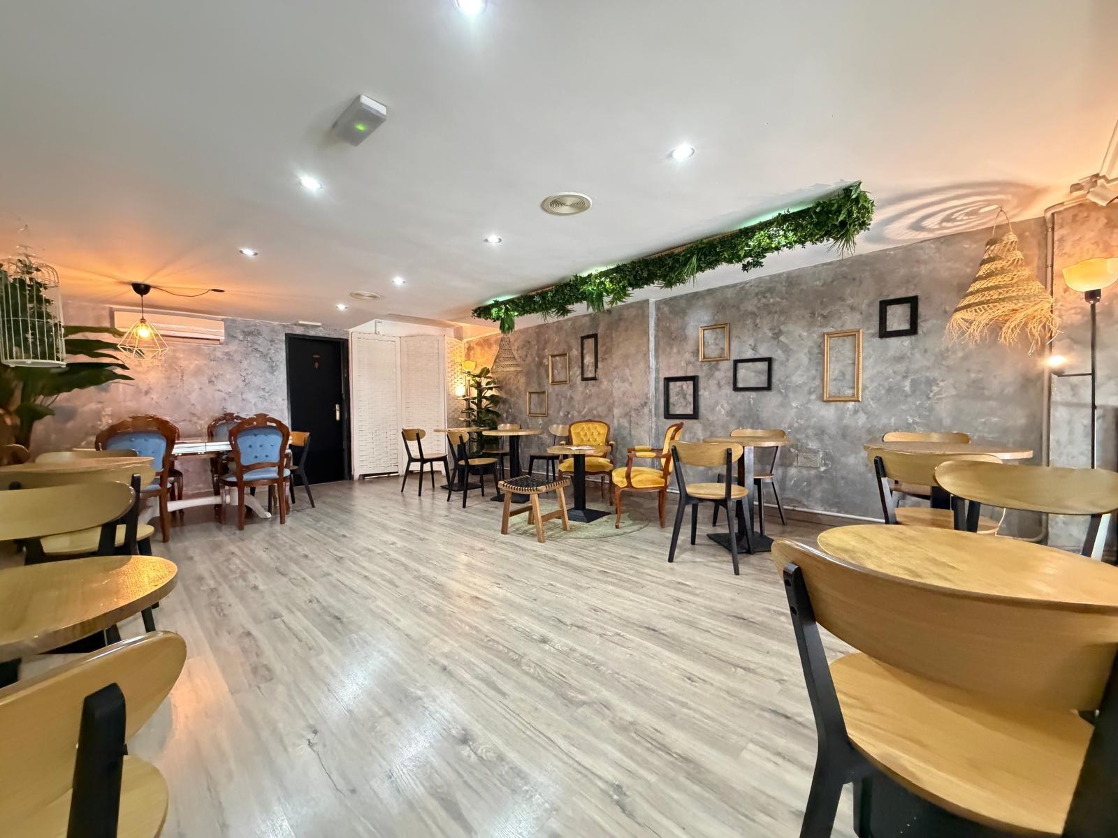 Commercial unit for sale in Torrevieja, Alicante, Spain