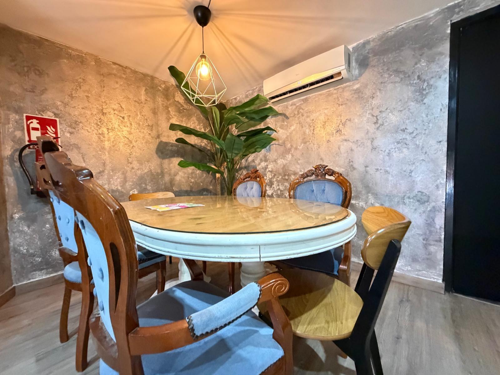 Commercial unit for sale in Torrevieja, Alicante, Spain