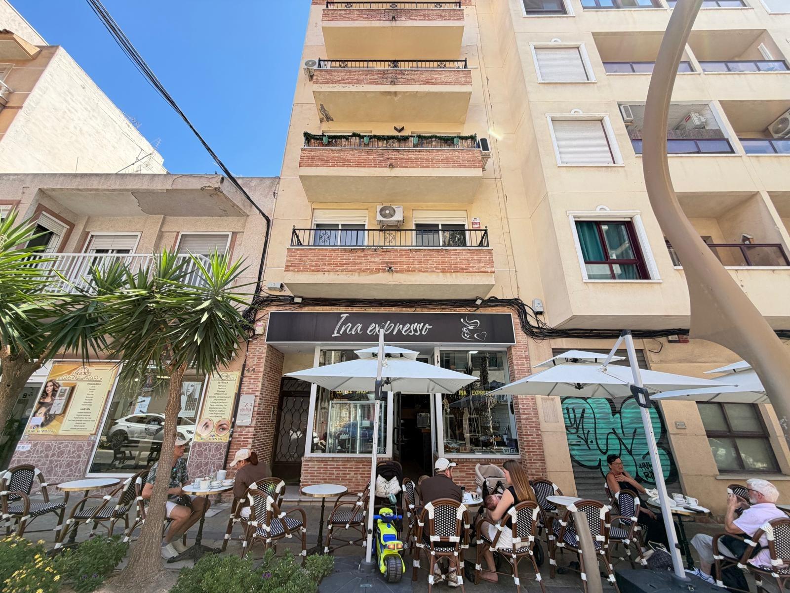 Commercial unit for sale in Torrevieja, Alicante, Spain