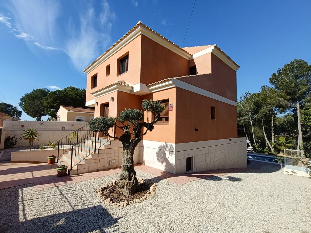 Villa for sale in Pilar De La Horadada, Alicante, Spain
