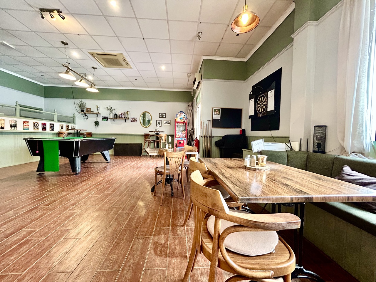 Commercial unit for sale in Villamartin, Alicante, Spain