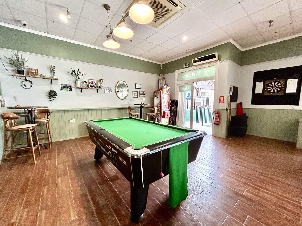 Commercial unit for sale in Villamartin, Alicante, Spain