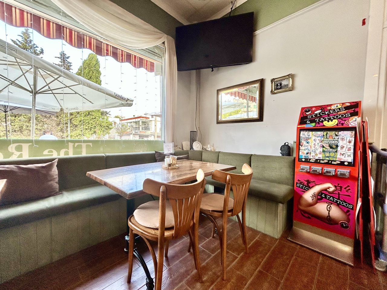 Commercial unit for sale in Villamartin, Alicante, Spain