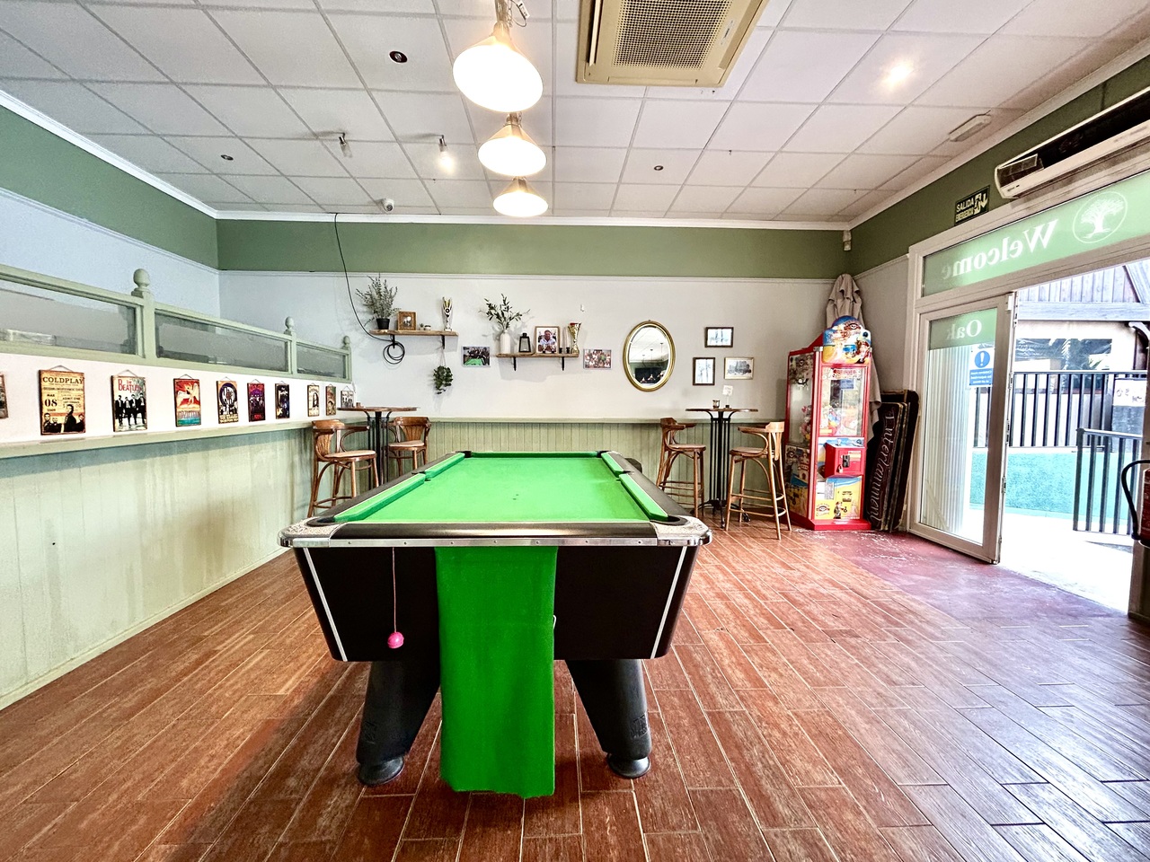 Commercial unit for sale in Villamartin, Alicante, Spain