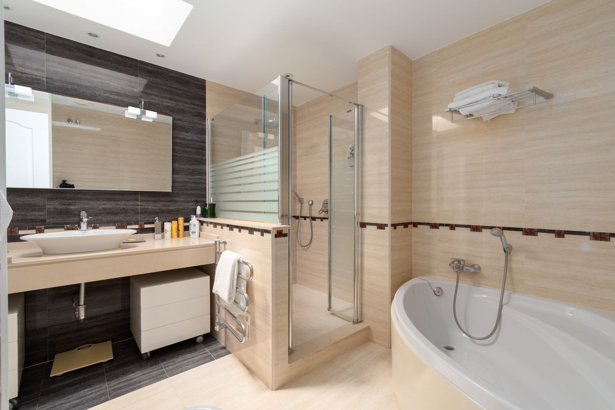 Penthouse for sale in Fuengirola, Málaga, Spain