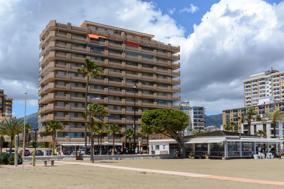 Penthouse for sale in Fuengirola, Málaga, Spain