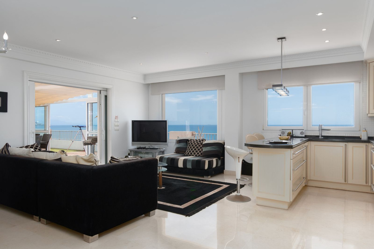 Penthouse for sale in Fuengirola, Málaga, Spain