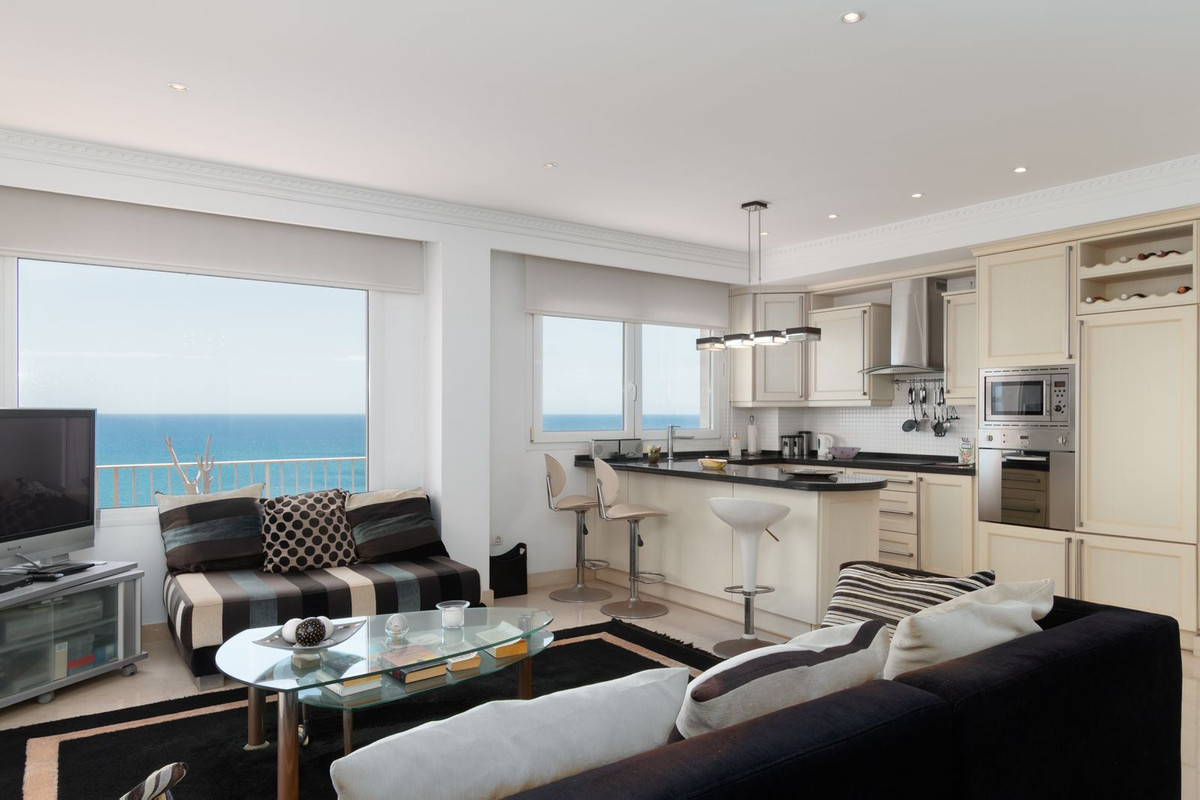 Penthouse for sale in Fuengirola, Málaga, Spain