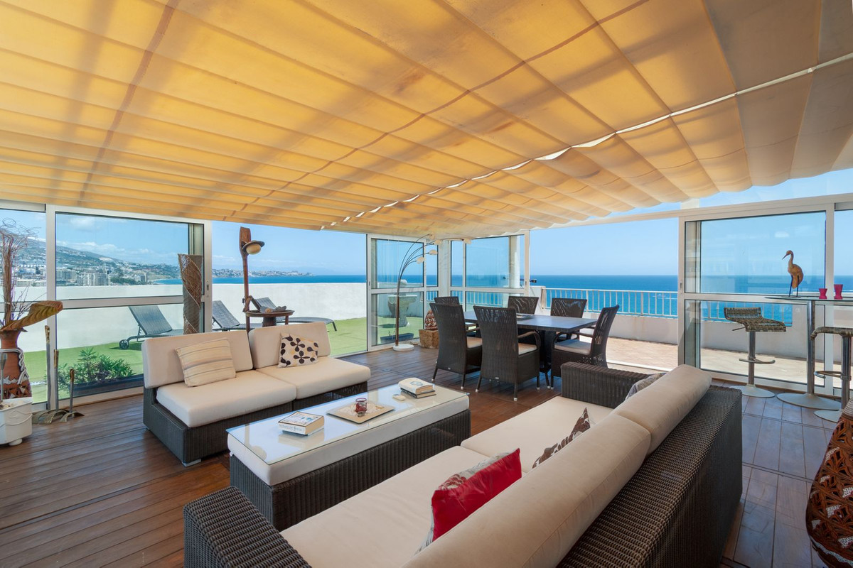 Penthouse for sale in Fuengirola, Málaga, Spain