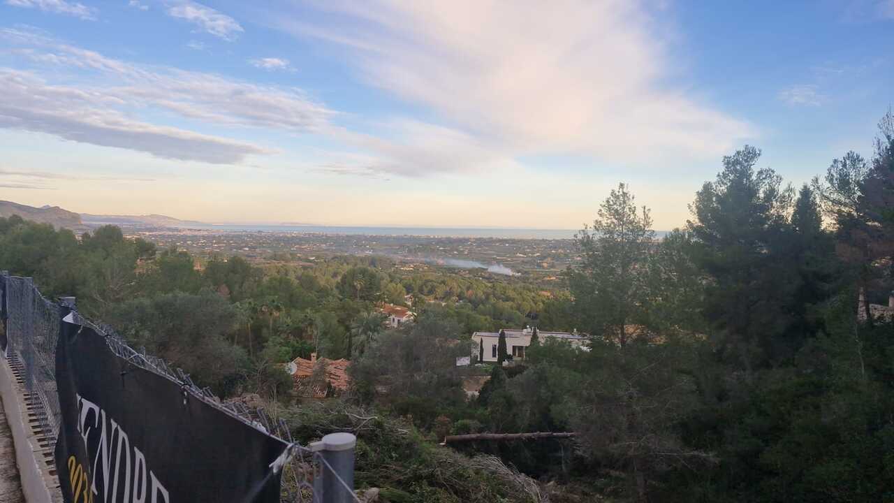 Finca for sale in La Sella Golf, Alicante, Spain
