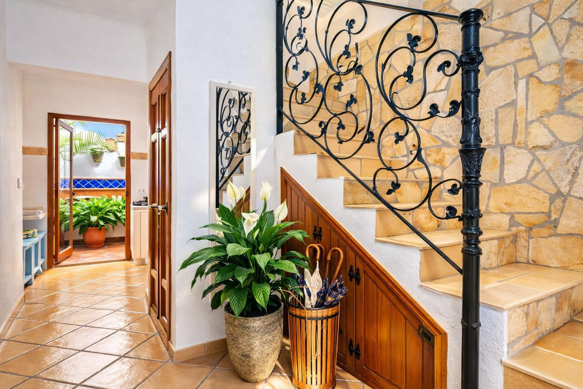 Town House for sale in Estepona, Málaga, Spain