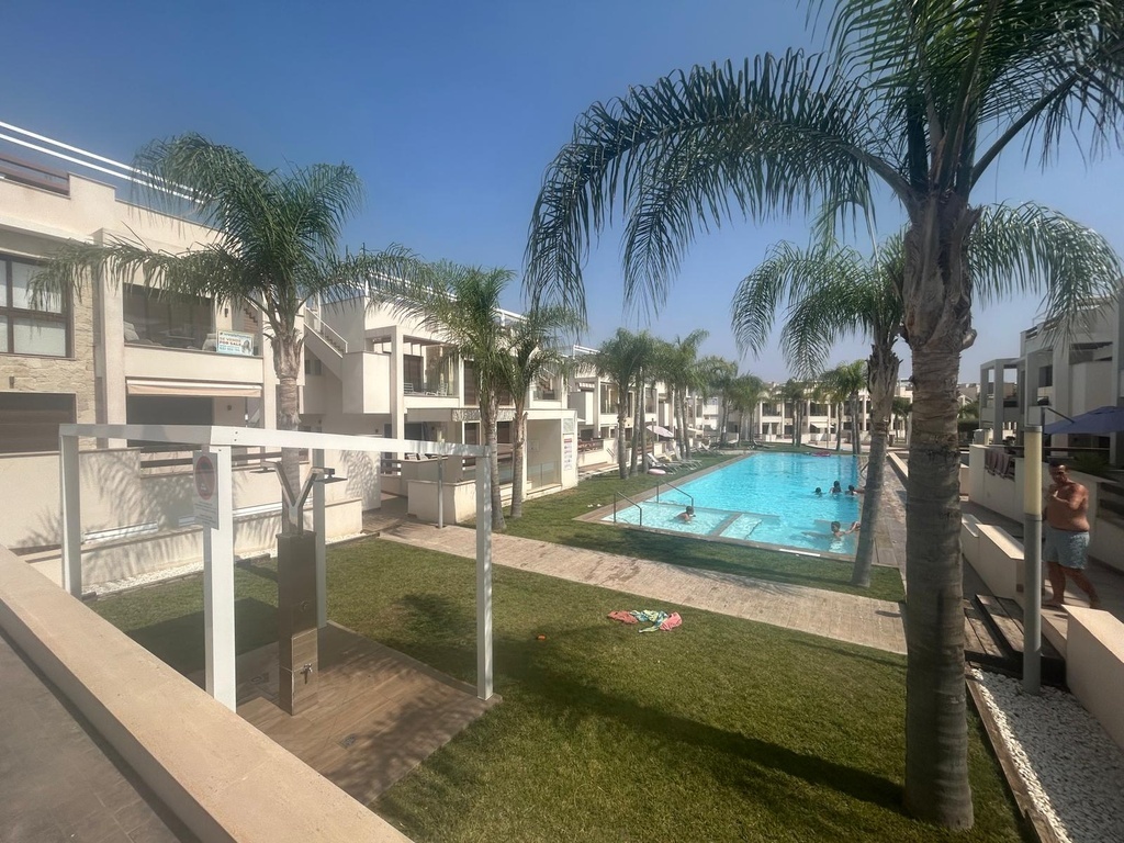 Apartment for sale in Los Balcones, Alicante, Spain
