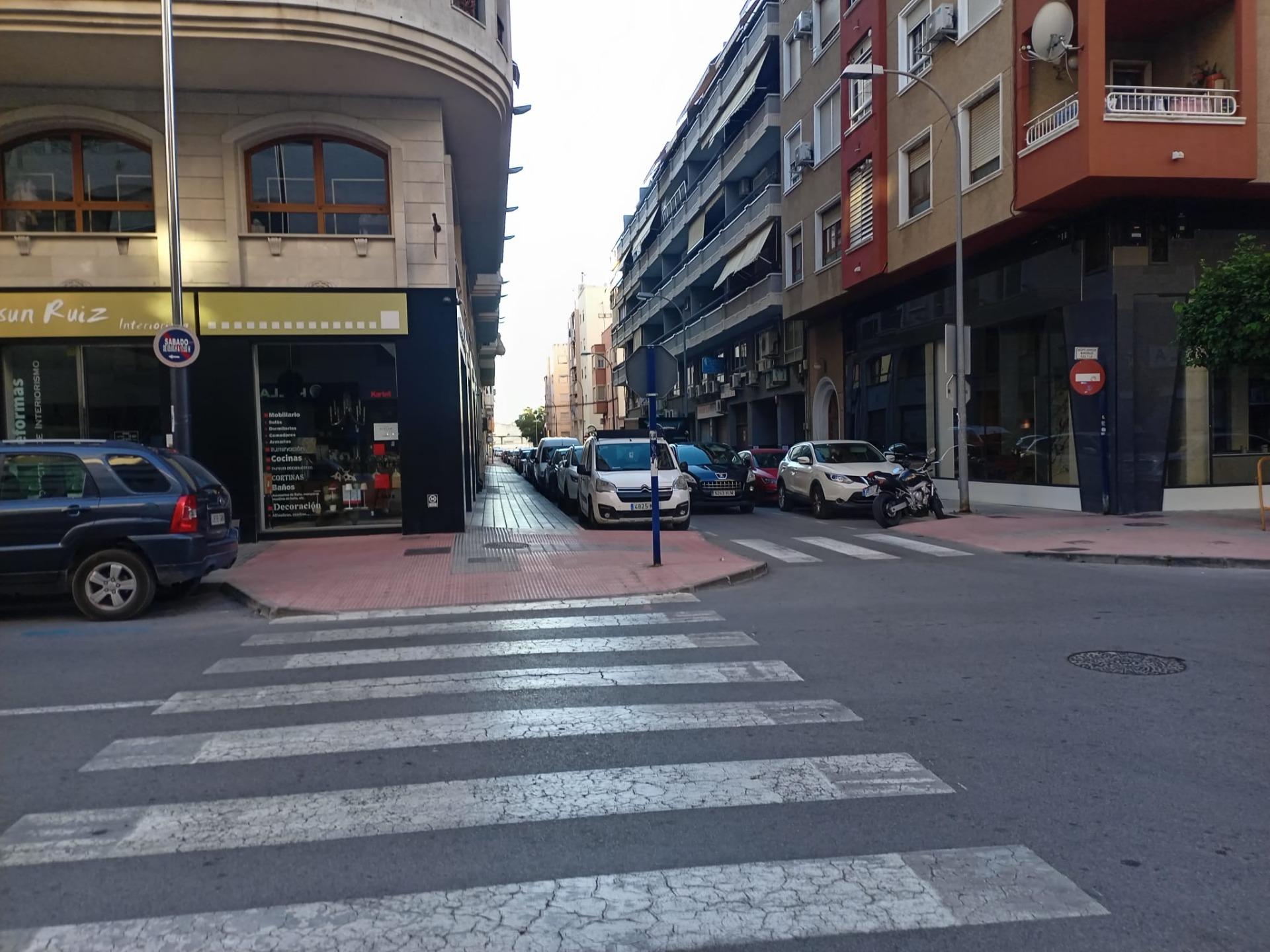 Comercial en venta en Orihuela